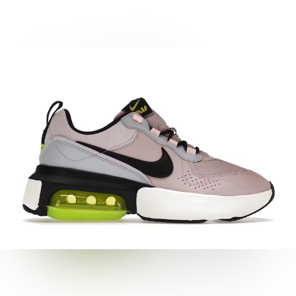 Nike Women’s Air Max Verona